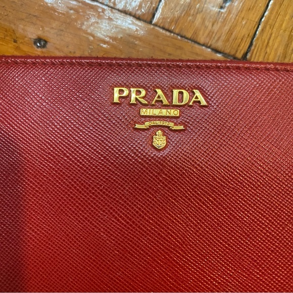Prada Saffiano Zip Wallet - Picture 3 of 5